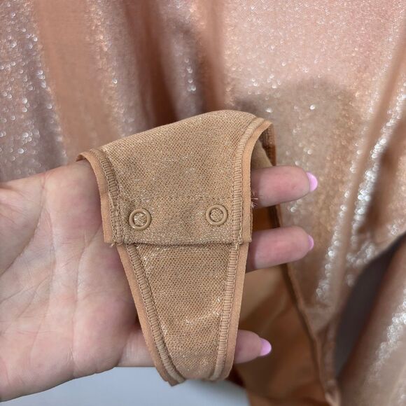 SKIMS Shimmer Long Sleeve Bodysuit Ochre Size 4x NEW with tags Thong - Picture 11 of 16